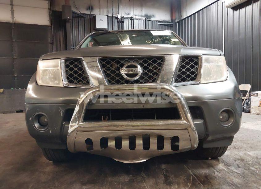 Photo 6 of 2005 Nissan Pathfinder SE (VIN 5N1AR18U95C730255)