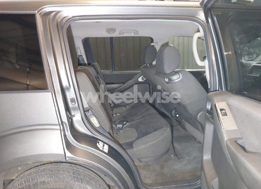 Photo 8 of 2005 Nissan Pathfinder SE (VIN 5N1AR18U95C730255)