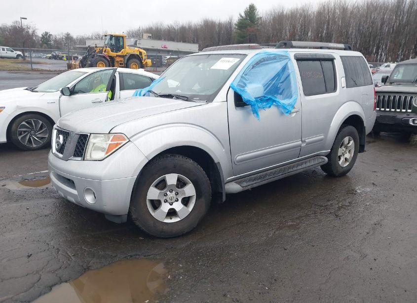 Photo 2 of 2005 Nissan Pathfinder SE (VIN 5N1AR18U95C752837)