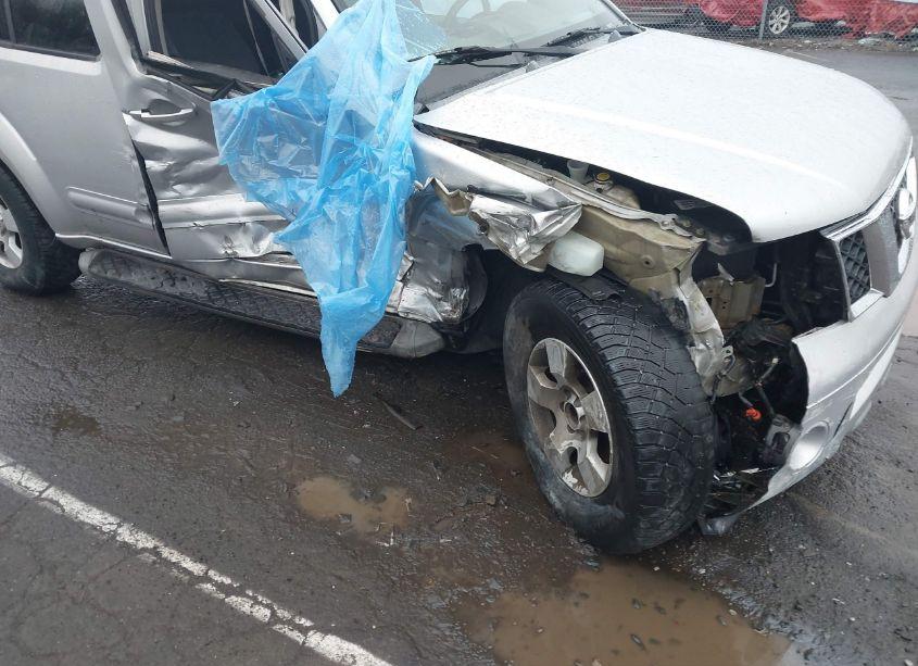 Photo 6 of 2005 Nissan Pathfinder SE (VIN 5N1AR18U95C752837)