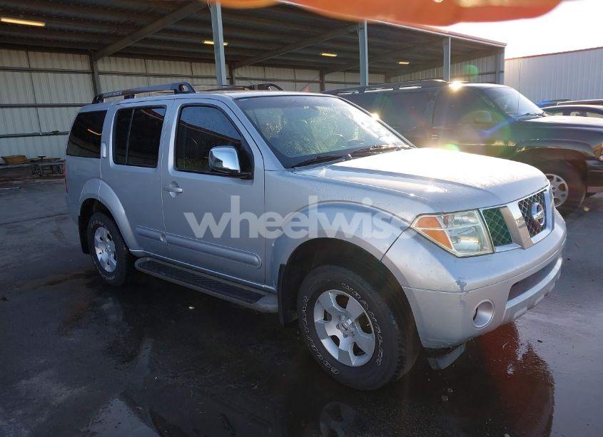 2007 Nissan Pathfinder SE (VIN 5N1AR18U97C638212) main photo