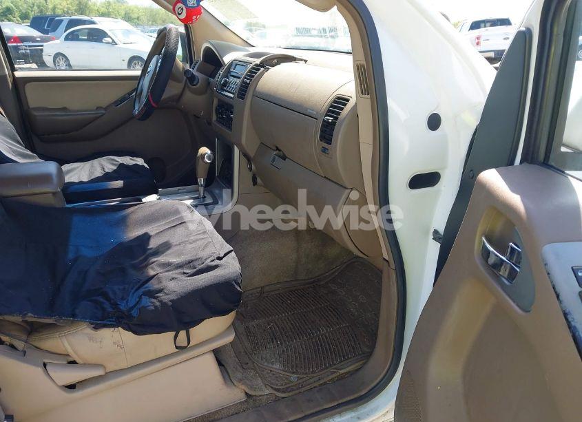 Photo 5 of 2005 Nissan Pathfinder SE (VIN 5N1AR18UX5C777164)