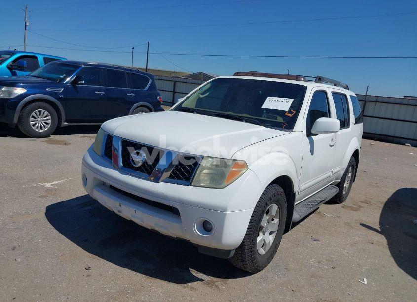 Photo 2 of 2005 Nissan Pathfinder SE (VIN 5N1AR18UX5C791209)