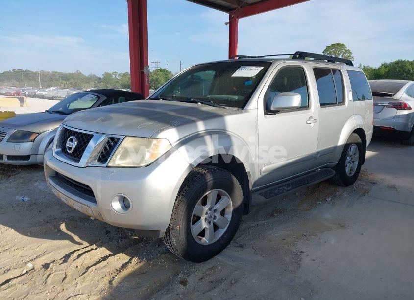 Photo 2 of 2008 Nissan Pathfinder SE (VIN 5N1AR18UX8C640889)