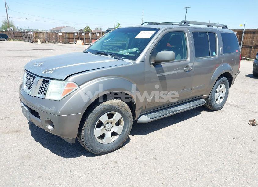 Photo 2 of 2006 Nissan Pathfinder SE (VIN 5N1AR18W16C655098)