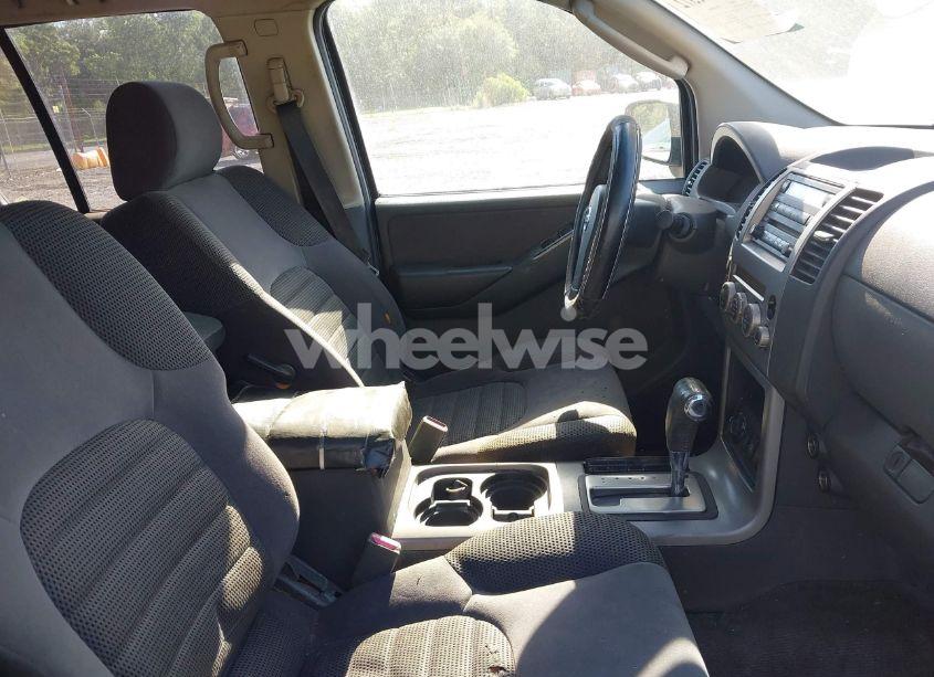 Photo 5 of 2005 Nissan Pathfinder SE (VIN 5N1AR18W45C750351)