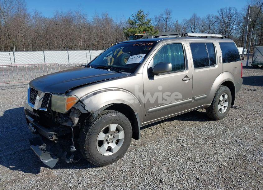Photo 2 of 2005 Nissan Pathfinder SE (VIN 5N1AR18W45C763147)