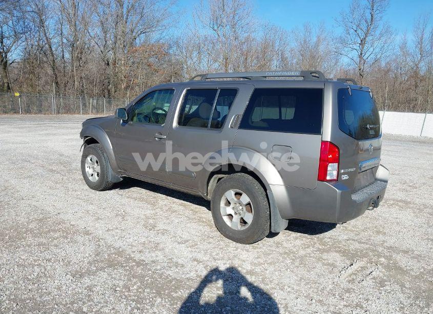 Photo 3 of 2005 Nissan Pathfinder SE (VIN 5N1AR18W45C763147)
