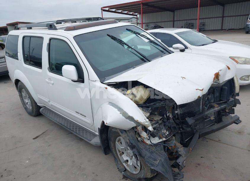 2005 Nissan Pathfinder SE OFF-ROAD (VIN 5N1AR18W45C777114) main photo