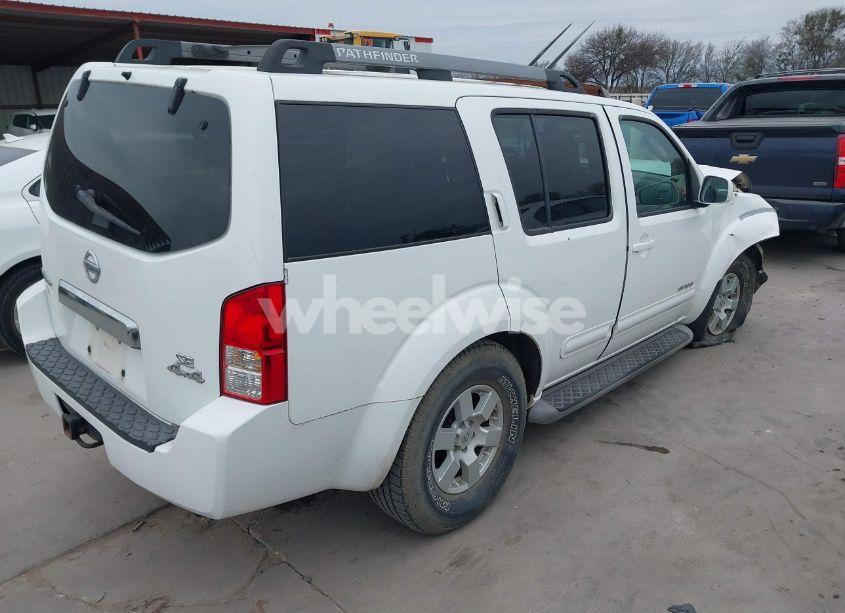 Photo 4 of 2005 Nissan Pathfinder SE OFF-ROAD (VIN 5N1AR18W45C777114)