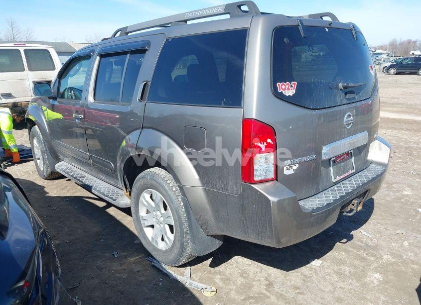 Photo 3 of 2005 Nissan Pathfinder LE (VIN 5N1AR18W45C783950)