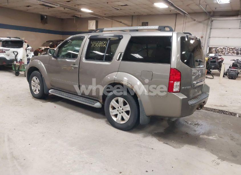 Photo 3 of 2005 Nissan Pathfinder LE (VIN 5N1AR18W55C703877)