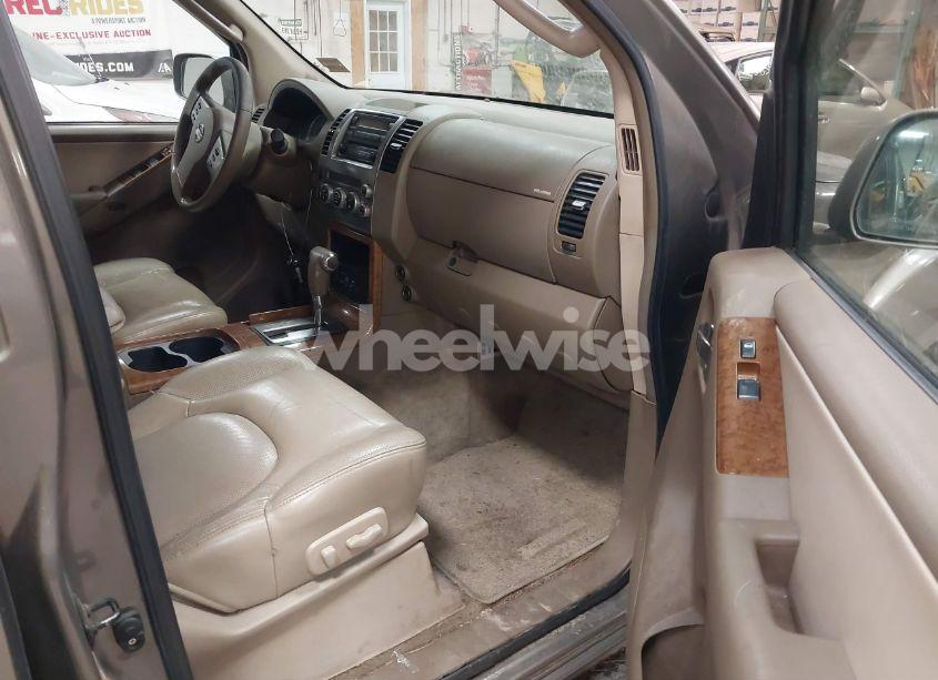 Photo 5 of 2005 Nissan Pathfinder LE (VIN 5N1AR18W55C703877)