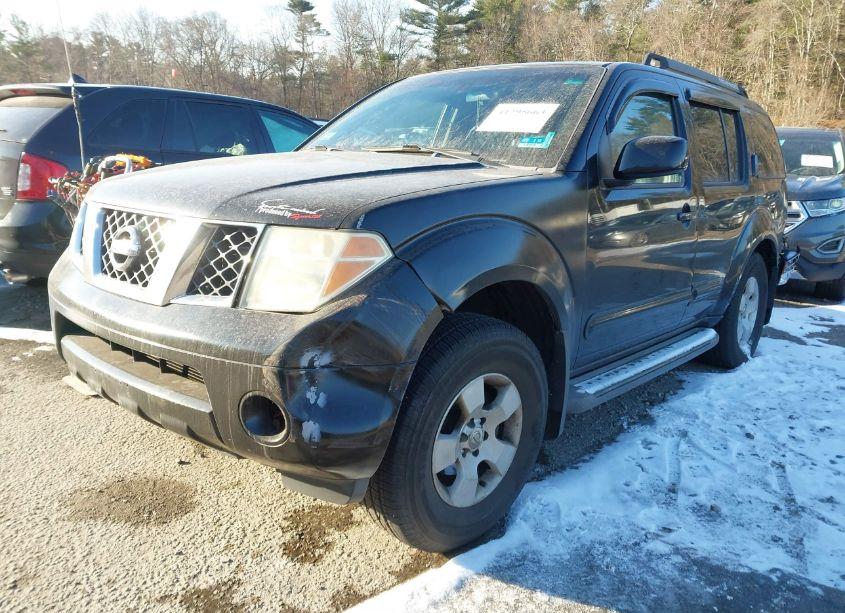 Photo 2 of 2005 Nissan Pathfinder SE (VIN 5N1AR18W55C728200)