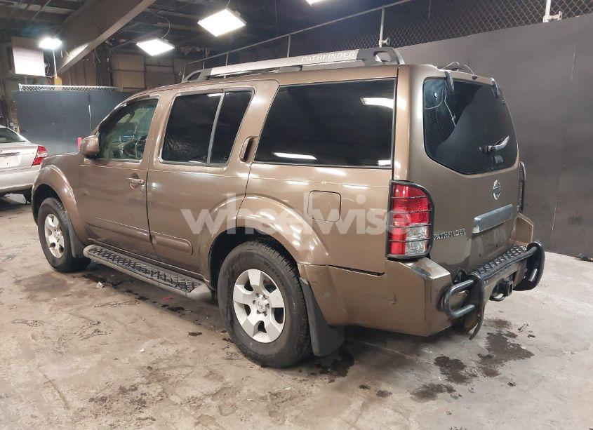 Photo 3 of 2005 Nissan Pathfinder SE (VIN 5N1AR18W65C703936)