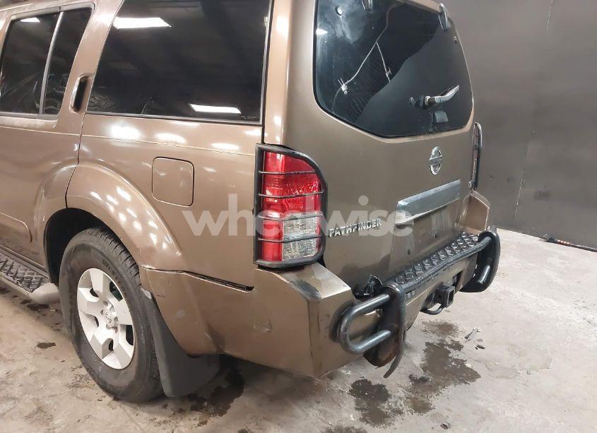 Photo 6 of 2005 Nissan Pathfinder SE (VIN 5N1AR18W65C703936)
