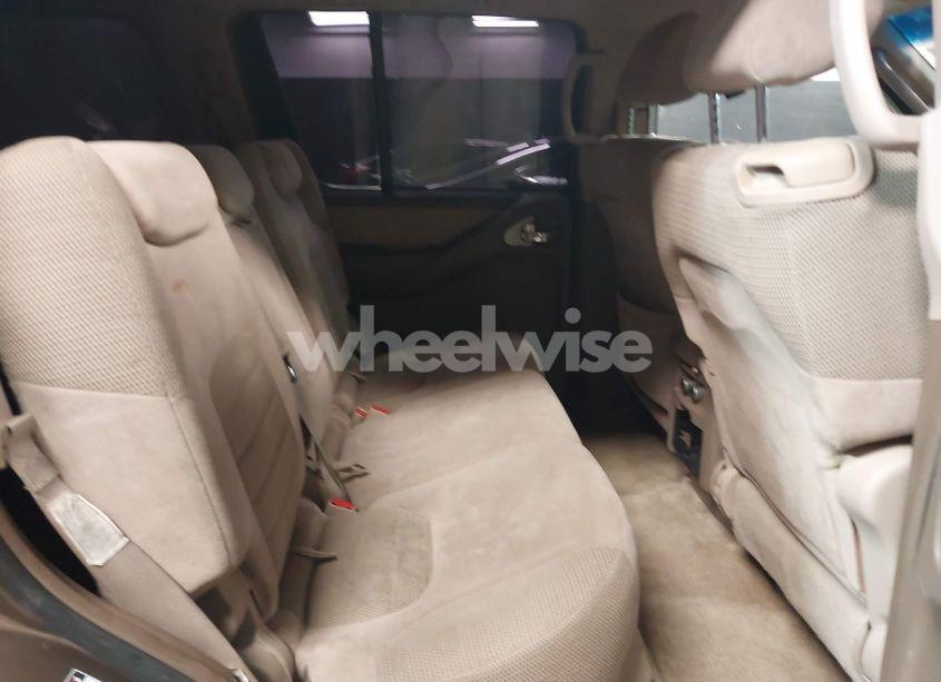 Photo 8 of 2005 Nissan Pathfinder SE (VIN 5N1AR18W65C703936)