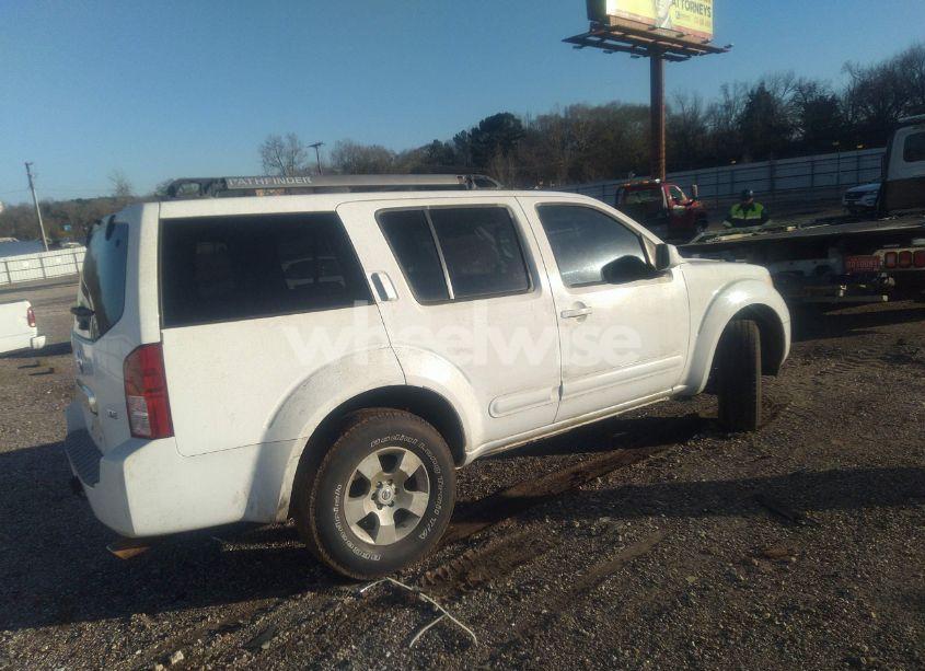 Photo 4 of 2005 Nissan Pathfinder SE (VIN 5N1AR18W65C773226)