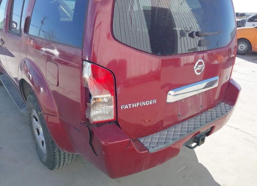 Photo 6 of 2005 Nissan Pathfinder SE (VIN 5N1AR18W75C724133)