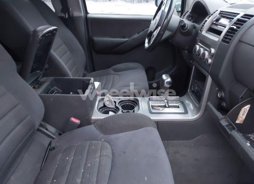 Photo 5 of 2005 Nissan Pathfinder SE (VIN 5N1AR18W75C780945)