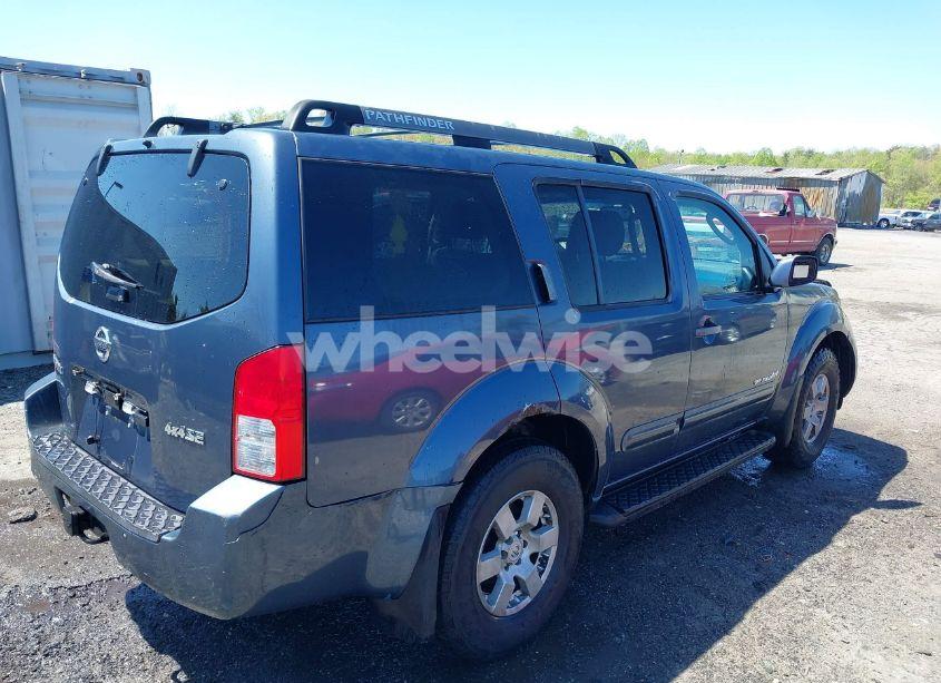 Photo 4 of 2005 Nissan Pathfinder SE OFF-ROAD (VIN 5N1AR18W85C714971)