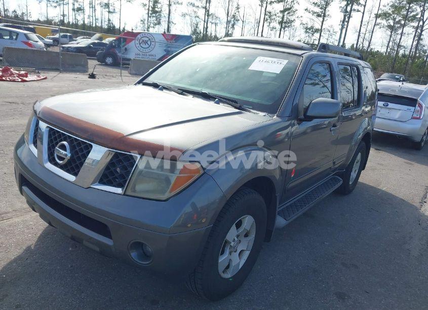 Photo 2 of 2005 Nissan Pathfinder SE (VIN 5N1AR18W85C738235)