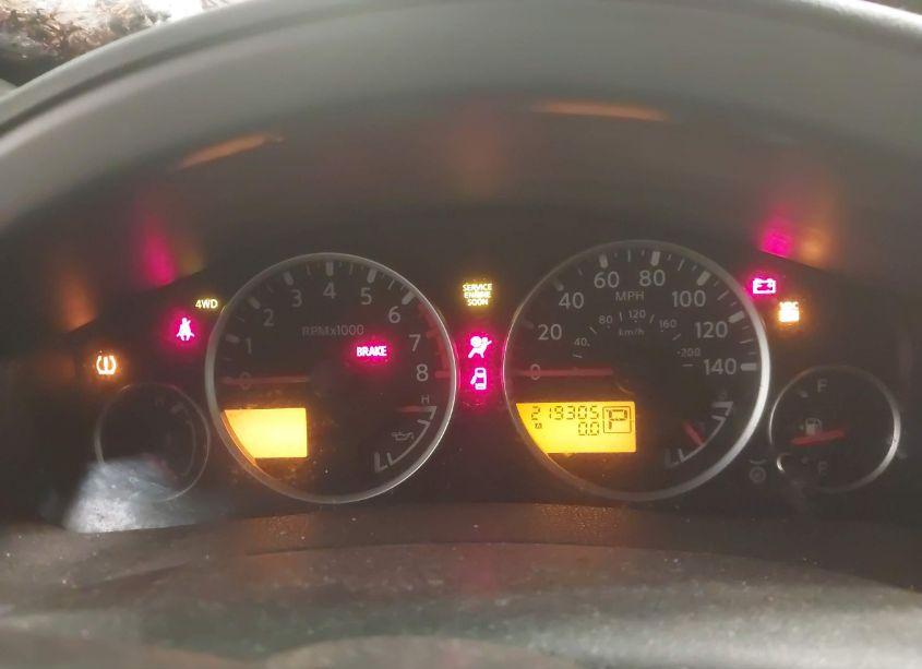 Photo 2 of 2005 Nissan Pathfinder SE (VIN 5N1AR18W85C769775)