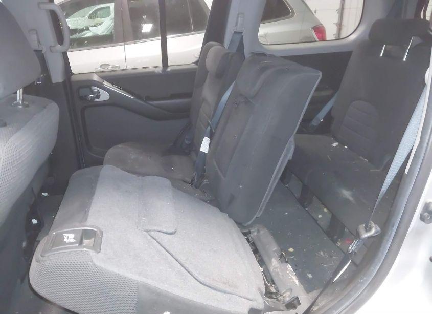 Photo 3 of 2005 Nissan Pathfinder SE (VIN 5N1AR18W85C769775)