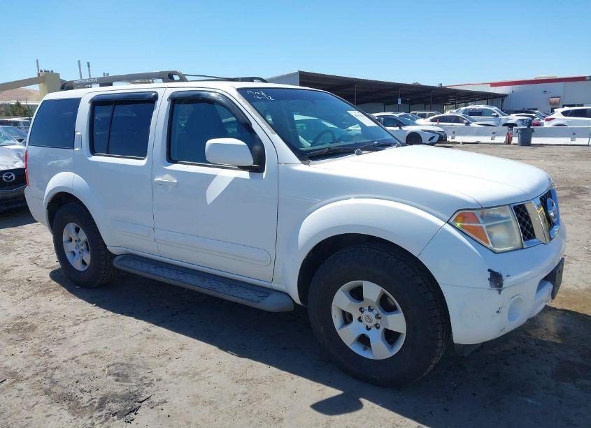 2006 Nissan Pathfinder SE (VIN 5N1AR18W86C632367) main photo
