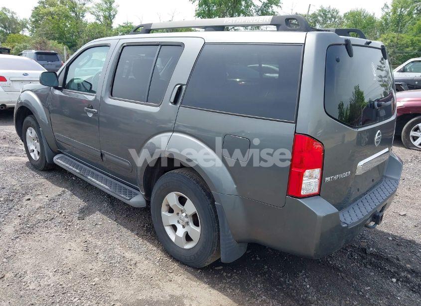 Photo 3 of 2005 Nissan Pathfinder SE (VIN 5N1AR18W95C743850)