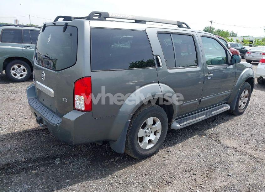Photo 4 of 2005 Nissan Pathfinder SE (VIN 5N1AR18W95C743850)