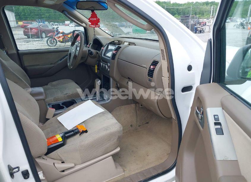 Photo 5 of 2005 Nissan Pathfinder XE (VIN 5N1AR18W95C784186)