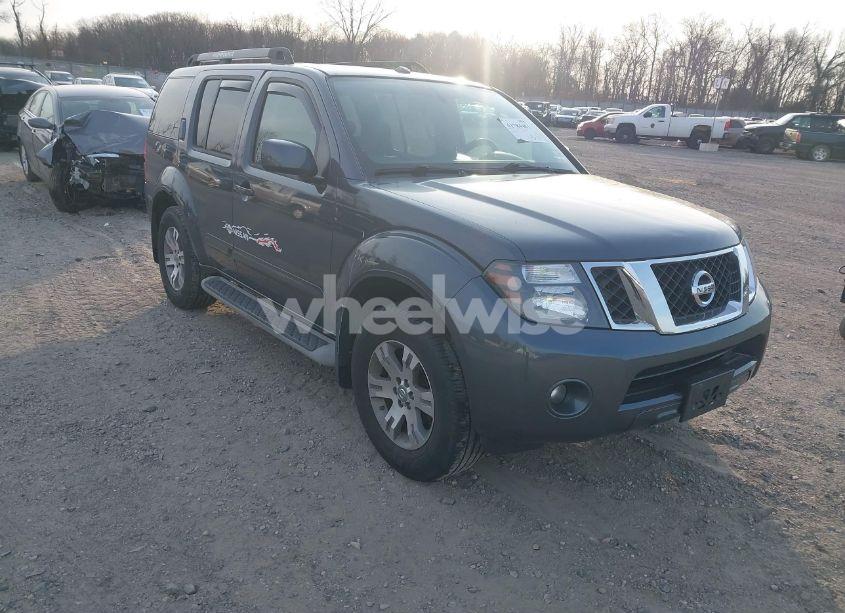 2010 Nissan Pathfinder SE (VIN 5N1AR1NB0AC613628) main photo