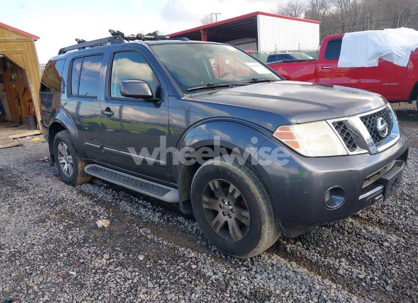 2010 Nissan Pathfinder SE (VIN 5N1AR1NB0AC624502) main photo
