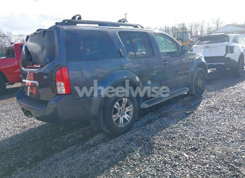 Photo 4 of 2010 Nissan Pathfinder SE (VIN 5N1AR1NB0AC624502)