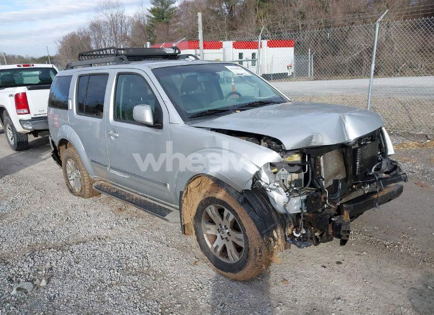 2011 Nissan Pathfinder SILVER (VIN 5N1AR1NB0BC610567) main photo