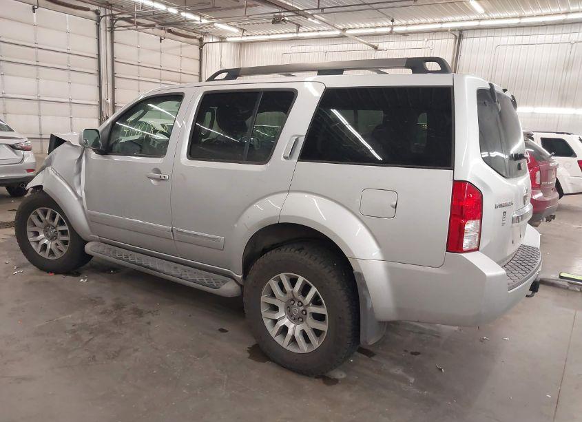 Photo 3 of 2012 Nissan Pathfinder LE (VIN 5N1AR1NB0CC615656)