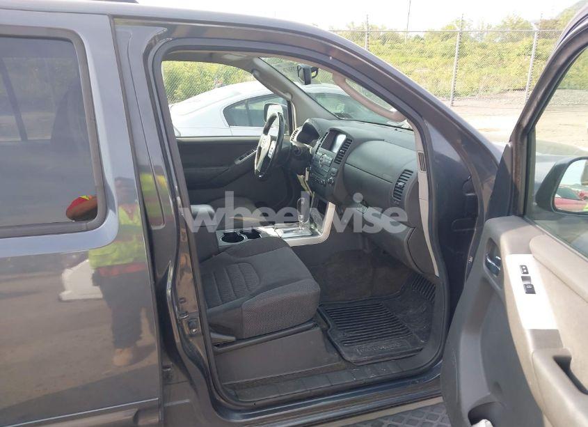 Photo 5 of 2012 Nissan Pathfinder SV (VIN 5N1AR1NB0CC617519)