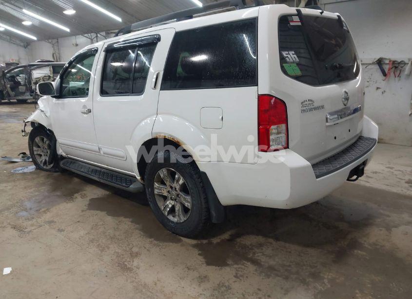 Photo 3 of 2010 Nissan Pathfinder SE (VIN 5N1AR1NB1AC620085)