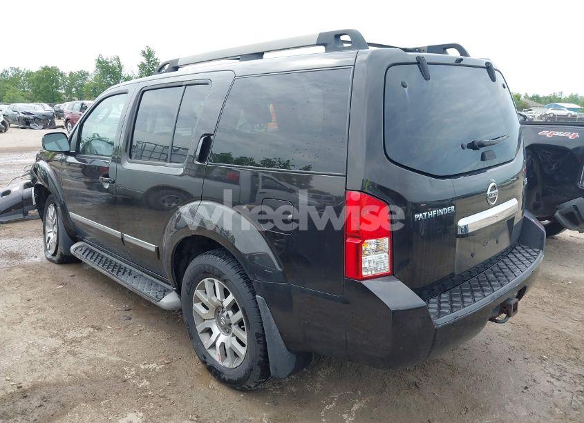 Photo 3 of 2012 Nissan Pathfinder LE (VIN 5N1AR1NB1CC632367)