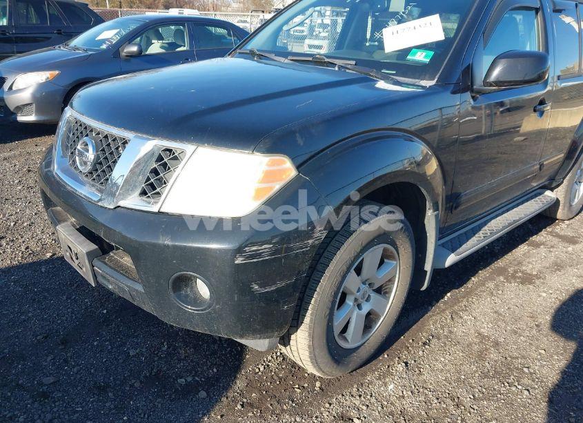 Photo 6 of 2011 Nissan Pathfinder SV (VIN 5N1AR1NB2BC625510)