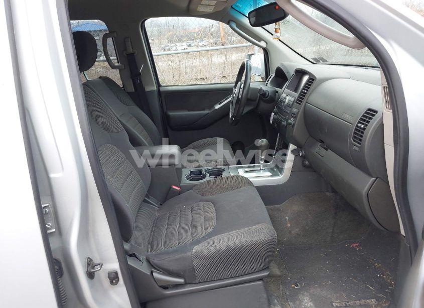 Photo 5 of 2012 Nissan Pathfinder SV (VIN 5N1AR1NB3CC638249)