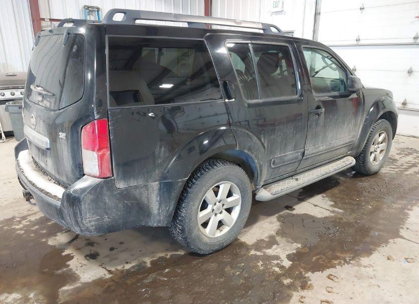 Photo 4 of 2010 Nissan Pathfinder SE (VIN 5N1AR1NB4AC627659)