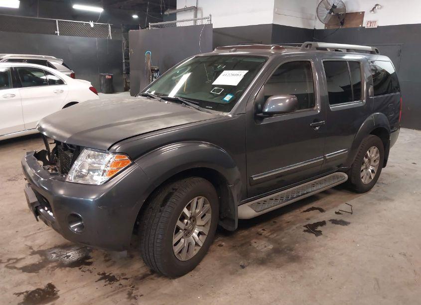 Photo 2 of 2012 Nissan Pathfinder LE (VIN 5N1AR1NB4CC626806)