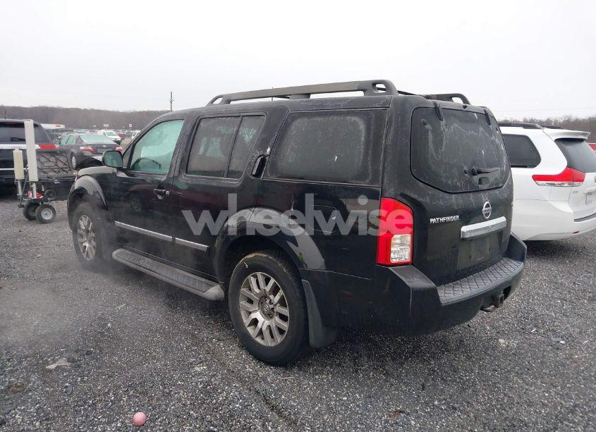 Photo 3 of 2011 Nissan Pathfinder LE (VIN 5N1AR1NB5BC630913)