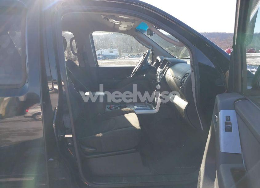 Photo 5 of 2012 Nissan Pathfinder SV (VIN 5N1AR1NB6CC623082)