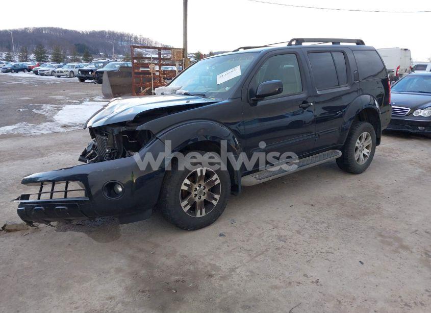 Photo 2 of 2010 Nissan Pathfinder SE (VIN 5N1AR1NB7AC629700)