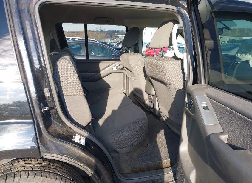 Photo 8 of 2011 Nissan Pathfinder S (VIN 5N1AR1NB7BC632209)