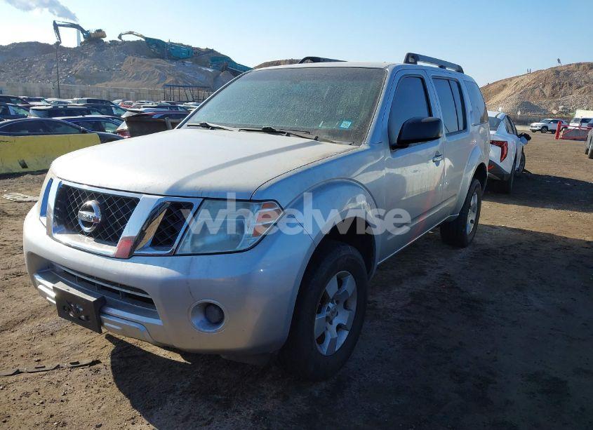 Photo 2 of 2010 Nissan Pathfinder S (VIN 5N1AR1NB9AC605897)