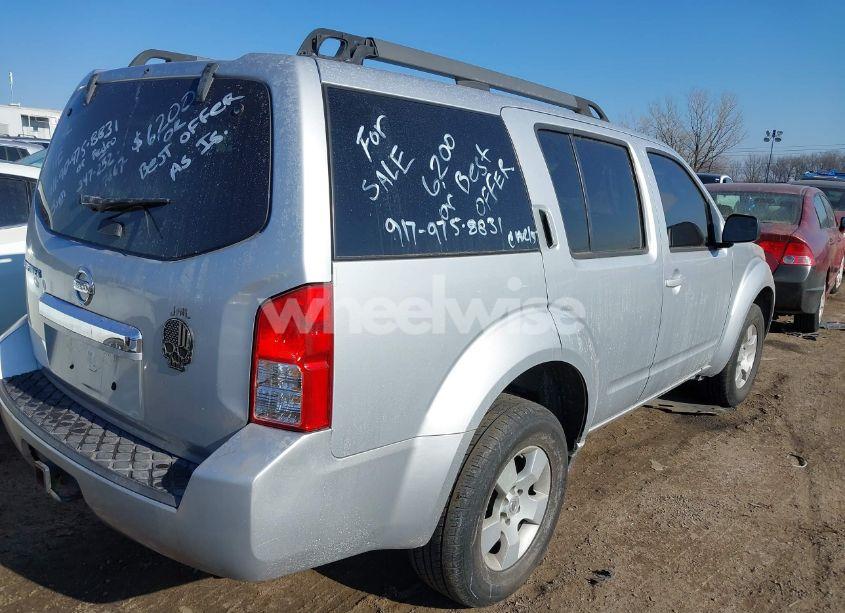 Photo 4 of 2010 Nissan Pathfinder S (VIN 5N1AR1NB9AC605897)